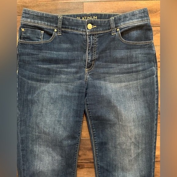 Chico’s Platinum Straight Leg Jeans – Size 0.5 (Regular) - Picture 2 of 5